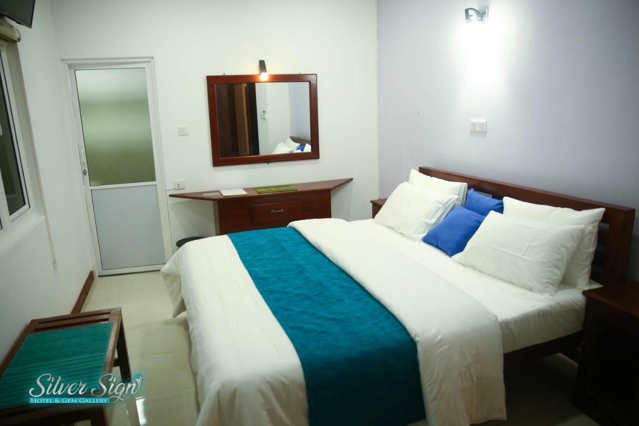 Silver Sign Hotel Katugastota 外观 照片